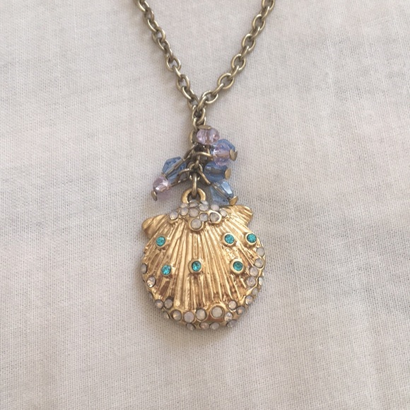 Seashell Necklace - Picture 2 of 2